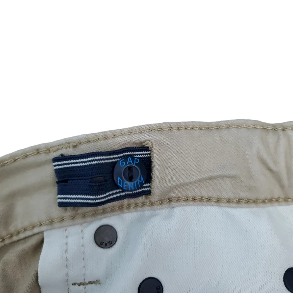 GAP • Khaki Denim Pants